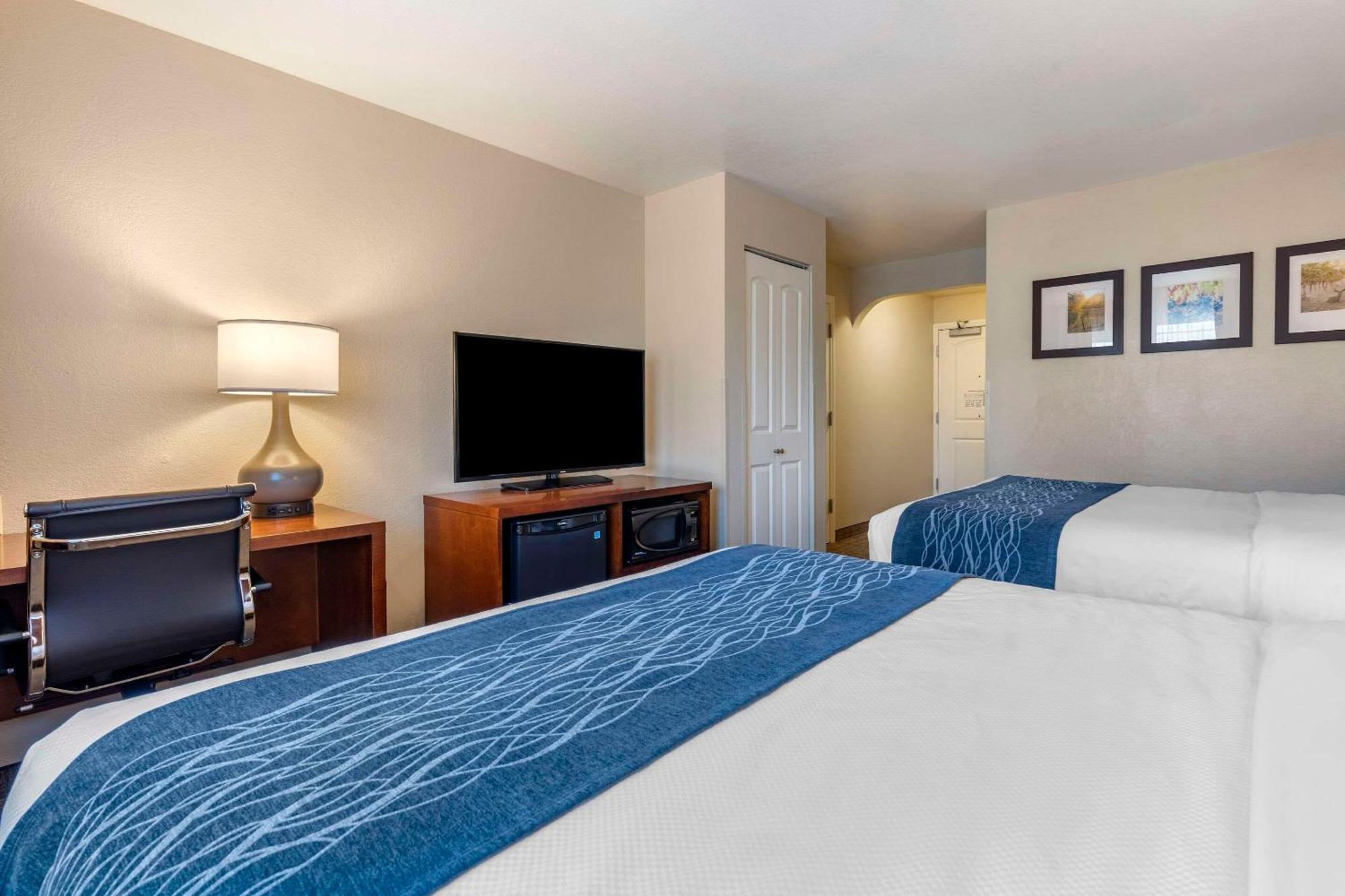 Comfort Inn & Suites Ukiah Mendocino County Extérieur photo